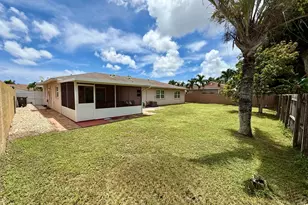 1403 W Libby Dr, West Palm Beach, FL 33406 - Photo 11