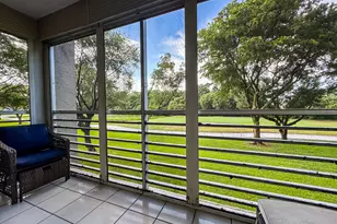 9460 Tangerine Pl, Davie, FL 33324 - Photo 5