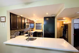 9460 Tangerine Pl, Davie, FL 33324 - Photo 7
