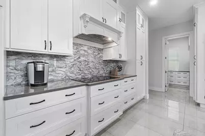 735 NW 124th Avenue, Coral Springs, FL 33071 - Photo 9