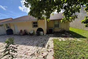 5842 Lake George Pl, Lake Worth, FL 33463 - Photo 13