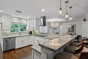 2125 NE 17th Terrace, Wilton Manors, FL 33305 - Photo 17