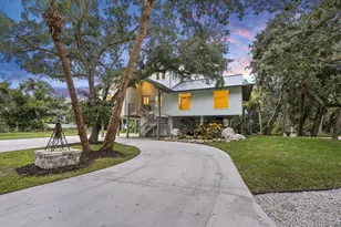 2511 Lightlewood Ln, Fort Pierce, FL 34946 - Photo 9