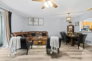 2227 Oakmont Dr, Riviera Beach, FL 33404 - Photo 5