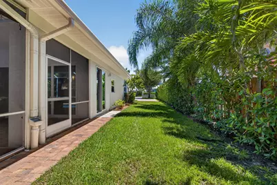 974 SE Saint Lucie Boulevard, Stuart, FL 34996 - Photo 17