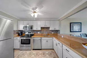 2901 S Palm Aire Dr, Pompano Beach, FL 33069 - Photo 5
