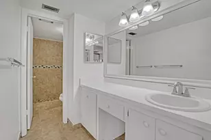 6335 Red Pine Ln, Greenacres, FL 33415 - Photo 19