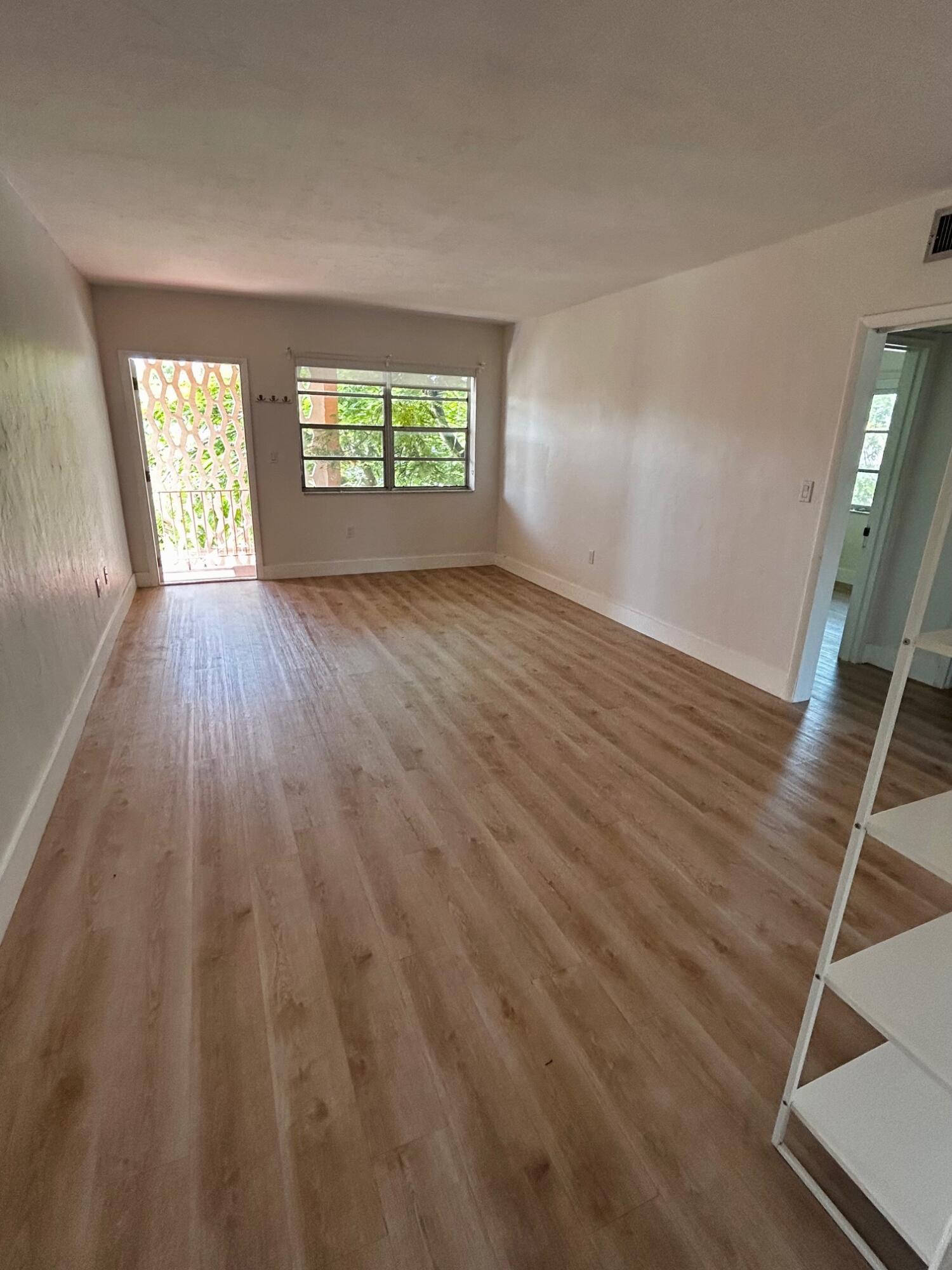 3591 SW 10th St #12B - 3591 SW 10th St #12B, Miami, FL 33135 Luxury Property | Jose Angel Pina