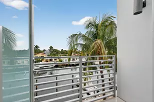 2743 NE 1st St, Pompano Beach, FL 33062 - Photo 21