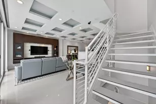 2743 NE 1st St, Pompano Beach, FL 33062 - Photo 17