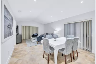 351 Club Circle #210, Boca Raton, FL 33487 - Photo 5
