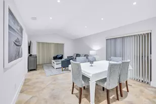 351 Club Cir, Boca Raton, FL 33487 - Photo 5