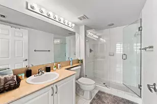 1155 Brickell Bay Dr, Miami, FL 33131 - Photo 19