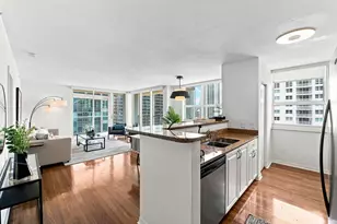 1155 Brickell Bay Dr, Miami, FL 33131 - Photo 9