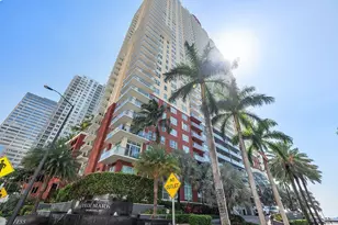 1155 Brickell Bay Dr, Miami, FL 33131 - Photo 3