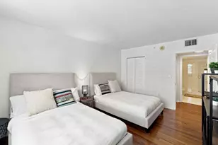 1155 Brickell Bay Dr, Miami, FL 33131 - Photo 21