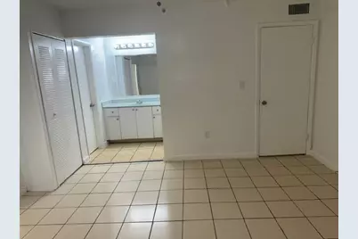 2031 NE 139th Street #6, North Miami Beach, FL 33181 - Photo 5