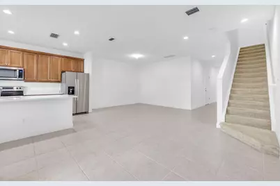 540 Sanderling Circle, Deerfield Beach, FL 33442 - Photo 5