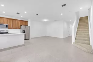 540 Sanderling Cir, Deerfield Beach, FL 33442 - Photo 5