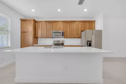 540 Sanderling Circle, Deerfield Beach, FL 33442 - Photo 3