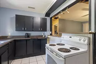 7902 Hamilton Ave, Fort Pierce, FL 34951 - Photo 9