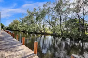 5911 NE 14th Ln, Fort Lauderdale, FL 33334 - Photo 1