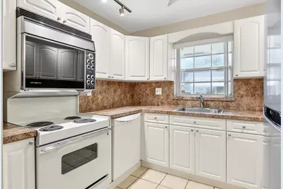 5157 Lakefront Boulevard #D, Delray Beach, FL 33484 - Photo 7