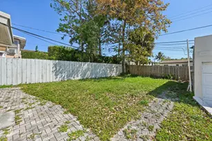 924 McIntosh St, West Palm Beach, FL 33405 - Photo 31
