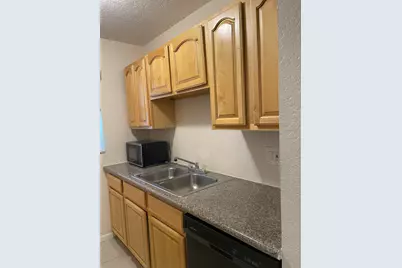 220 Croton Avenue #210, Lantana, FL 33462 - Photo 3