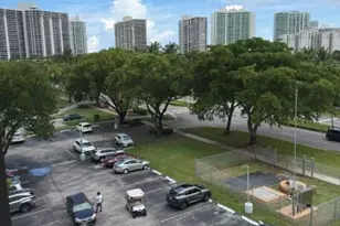 3475 N Country Club Dr, Aventura, FL 33180 - Photo 15