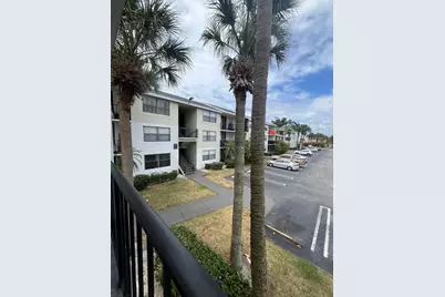 728 Executive Center Drive #21, West Palm Beach, FL 33401 - Photo 11