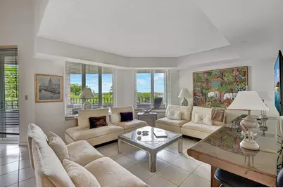 100 SE 5th Avenue #504, Boca Raton, FL 33432 - Photo 3