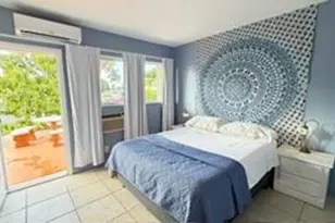 725 SW 11th Ave, Hallandale Beach, FL 33009 - Photo 5