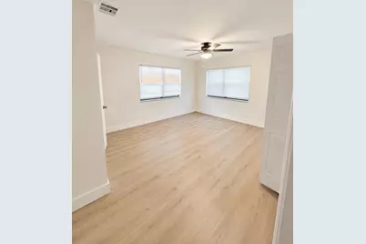 913 N 18th Street, Fort Pierce, FL 34950 - Photo 5