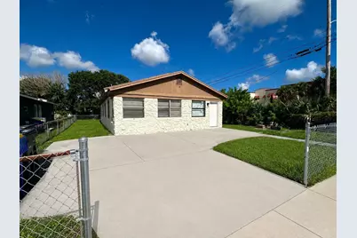 913 N 18th Street, Fort Pierce, FL 34950 - Photo 13
