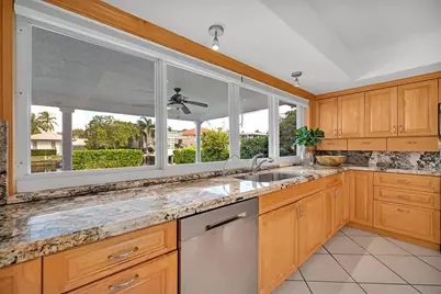 2427 Sea Island Drive, Fort Lauderdale, FL 33301 - Photo 17
