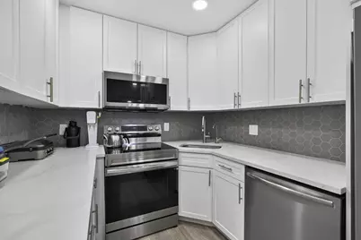 820 Sky Pine Way #H2, Greenacres, FL 33415 - Photo 9