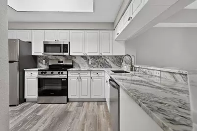 3022 Alcazar Place #301, Palm Beach Gardens, FL 33410 - Photo 3