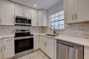 5770 SE Wilsie Dr, Stuart, FL 34997 - Photo 7