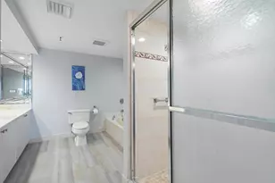 2450 Presidential Way, West Palm Beach, FL 33401 - Photo 17