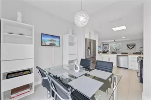 240 NE 2nd St, Delray Beach, FL 33444 - Photo 9