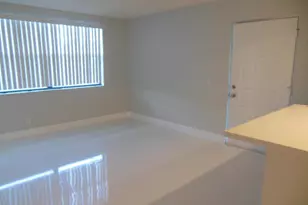 728 Executive Center Dr, West Palm Beach, FL 33401 - Photo 7