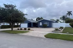 821 SE 16th St, Deerfield Beach, FL 33441 - Photo 9