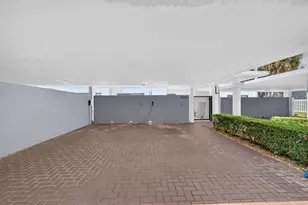 2435 Presidential Way, West Palm Beach, FL 33401 - Photo 55