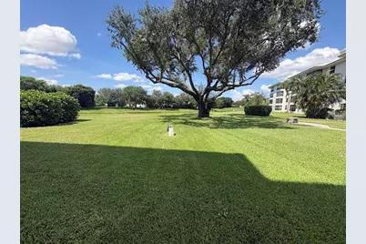 3540 Whitehall Drive #105, West Palm Beach, FL 33401 - Photo 15