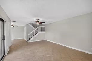 744 Springdale Cir, Palm Springs, FL 33461 - Photo 7