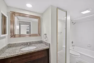 744 Springdale Cir, Palm Springs, FL 33461 - Photo 27