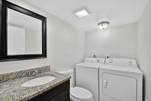 744 Springdale Cir, Palm Springs, FL 33461 - Photo 13