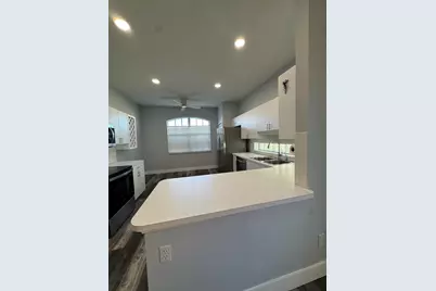 822 NW Sorrento Lane, Port Saint Lucie, FL 34986 - Photo 7