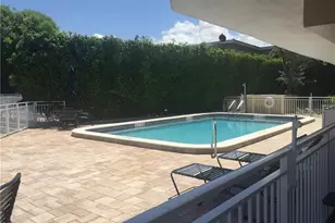 3220 Bayview Dr NE, Fort Lauderdale, FL 33306 - Photo 13